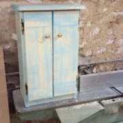 Fabrication de meubles en atelier